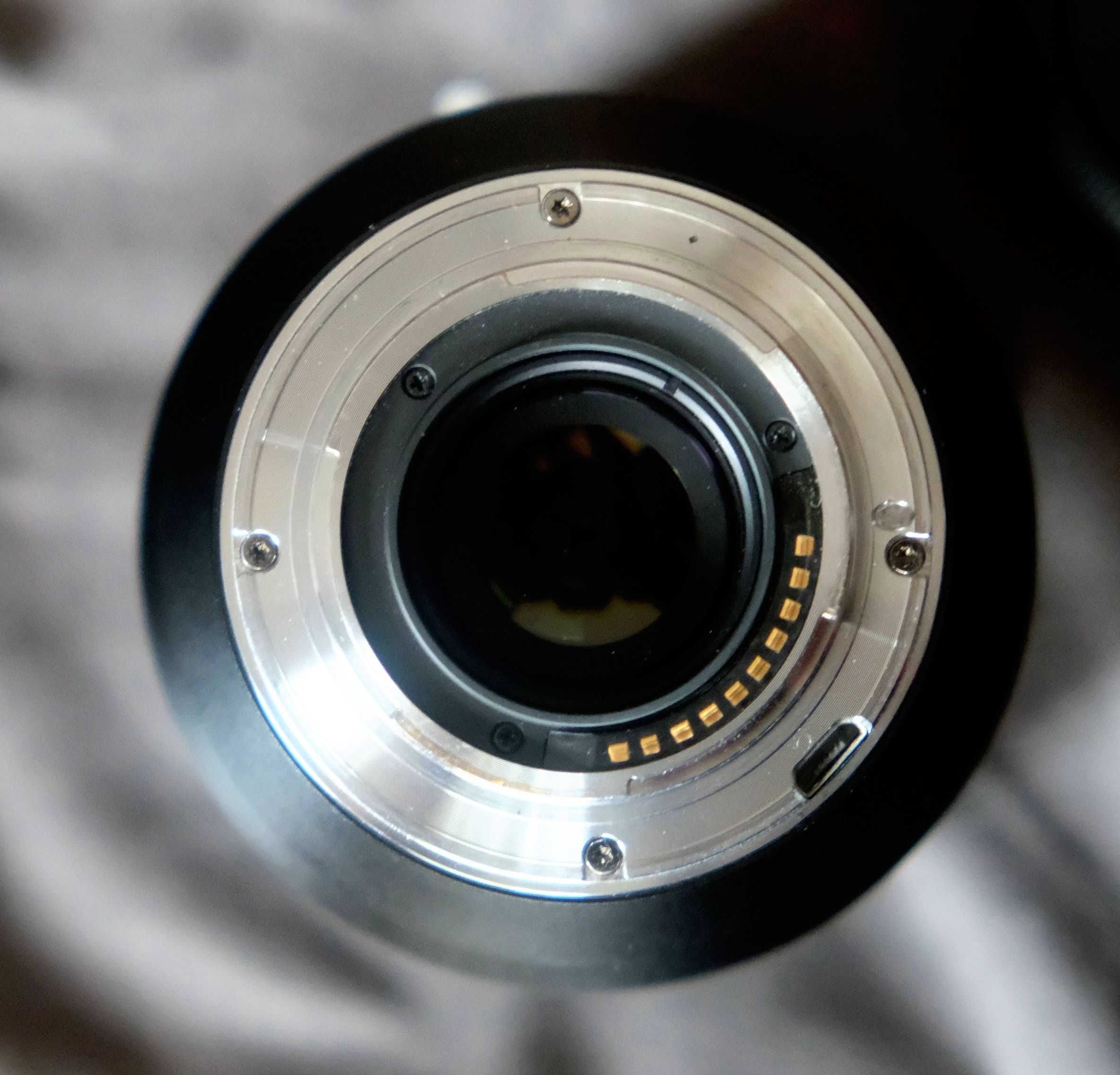 Viltrox AF 85mm f/1,8 II XF + светофильтр для Fujifilm, Fujinon,Fuji