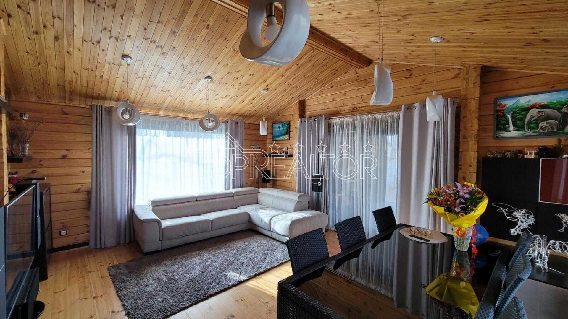 Продам деревянный дом в коттеджном посёлке Лесное