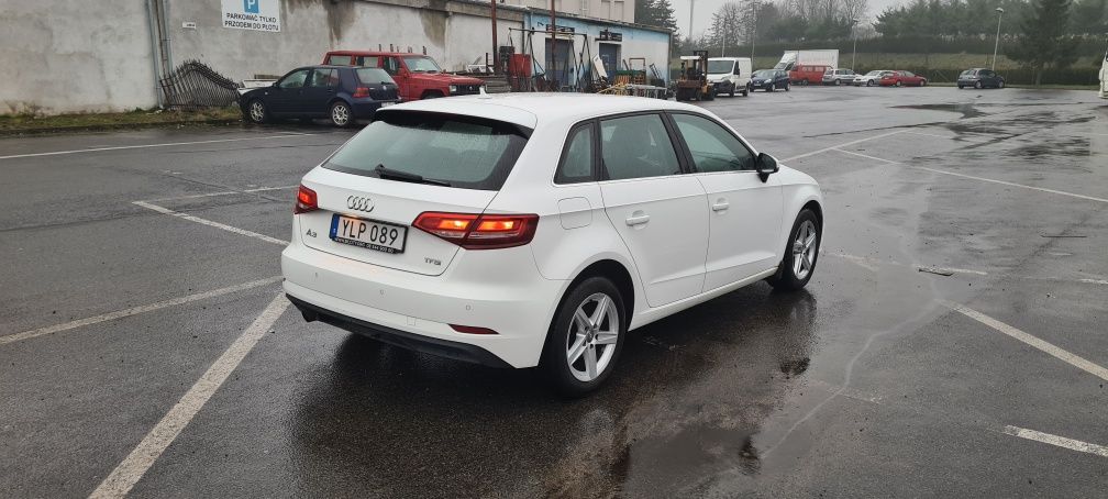 Audi A3 1.0 benzyna Bixenon