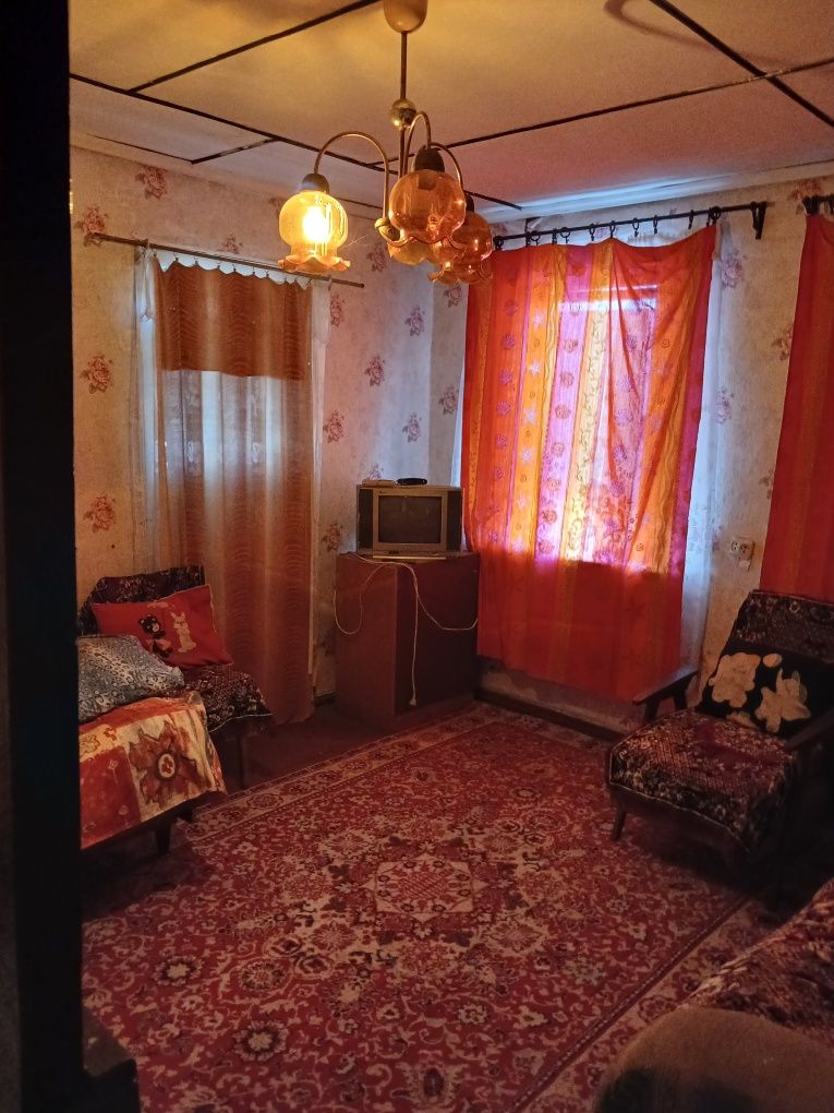 Продам дачу з будинком