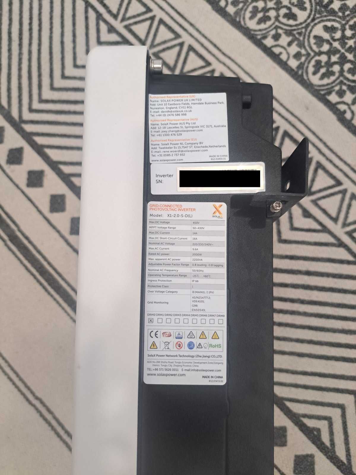 Inversor Solax X1 Mini 2KW acompanhado de Solax Pocket WiF