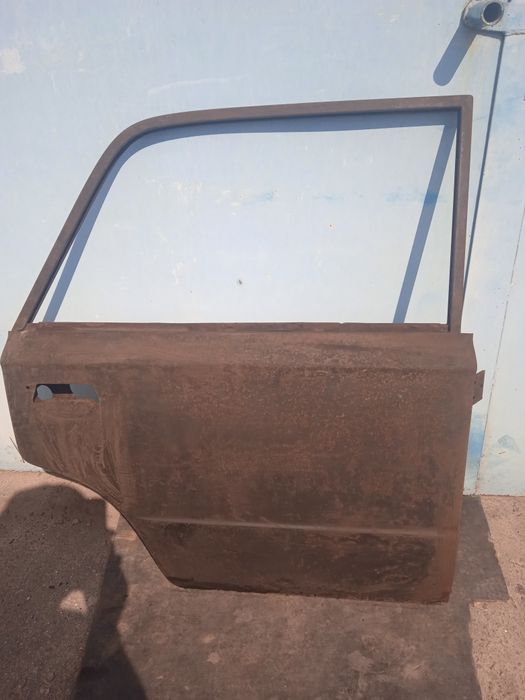 Дверь  ВаЗ 2101-21011 новый. железо.