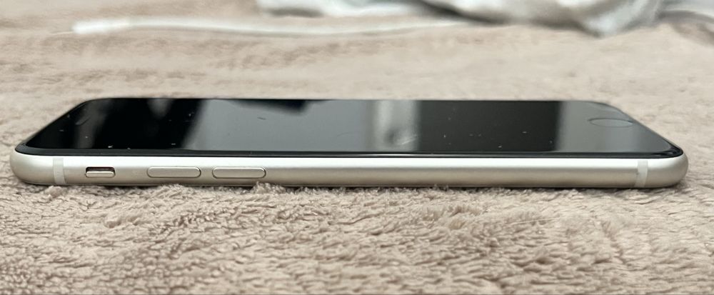 iPhone SE 3 (2022) 64GB Biały