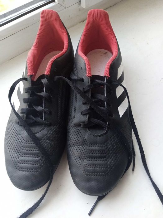 Буци футбольні адідас