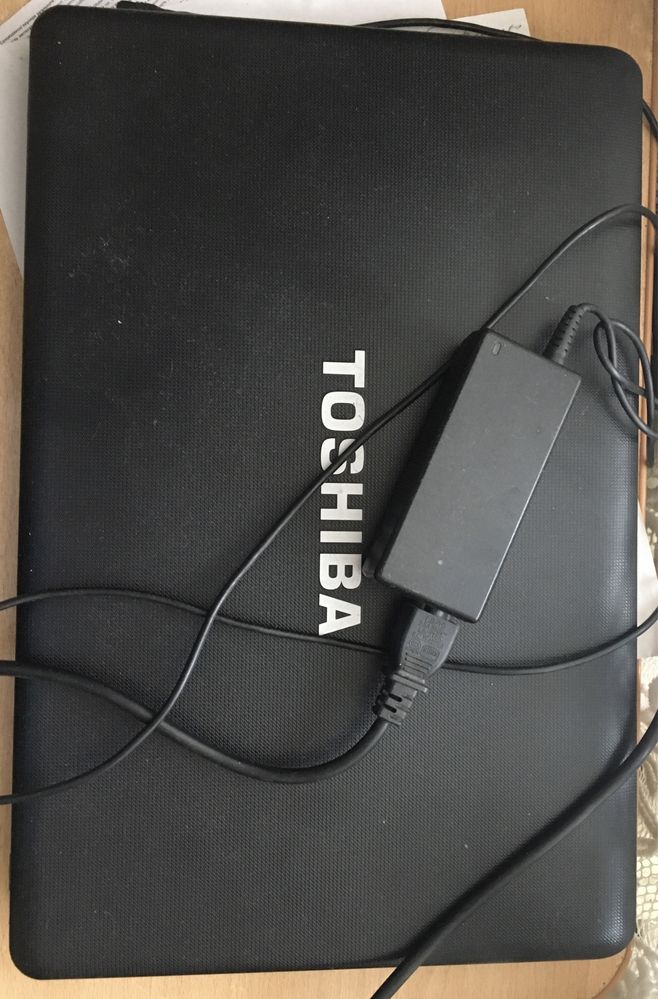 Ноутбук toshiba с 660