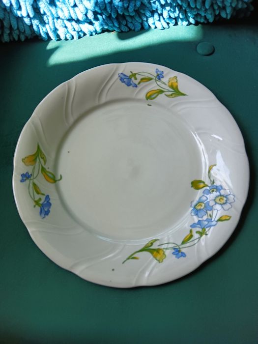 Talerz Porcelana Książ w kwiaty