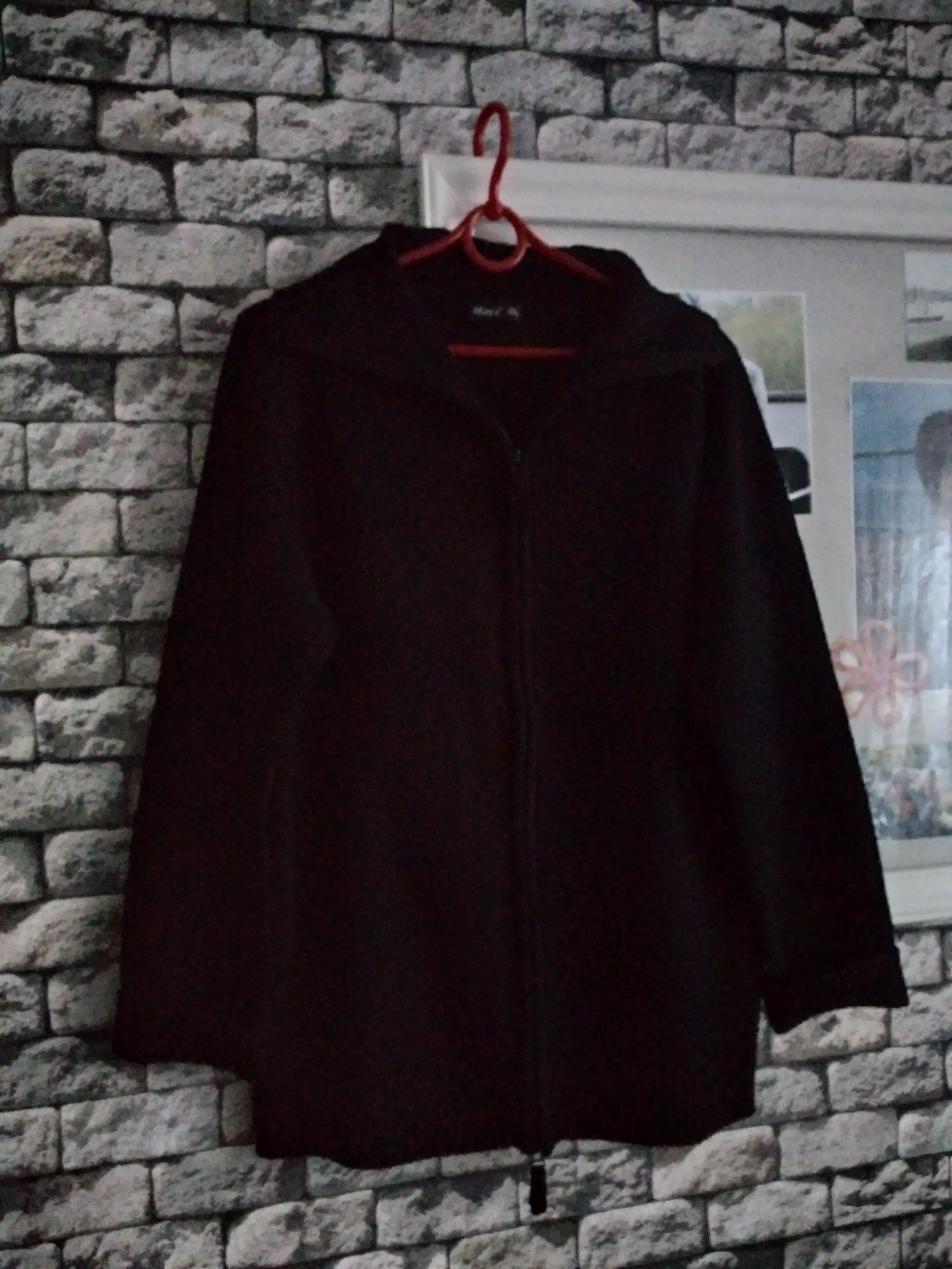 Sweter czarny zapinany na zamek