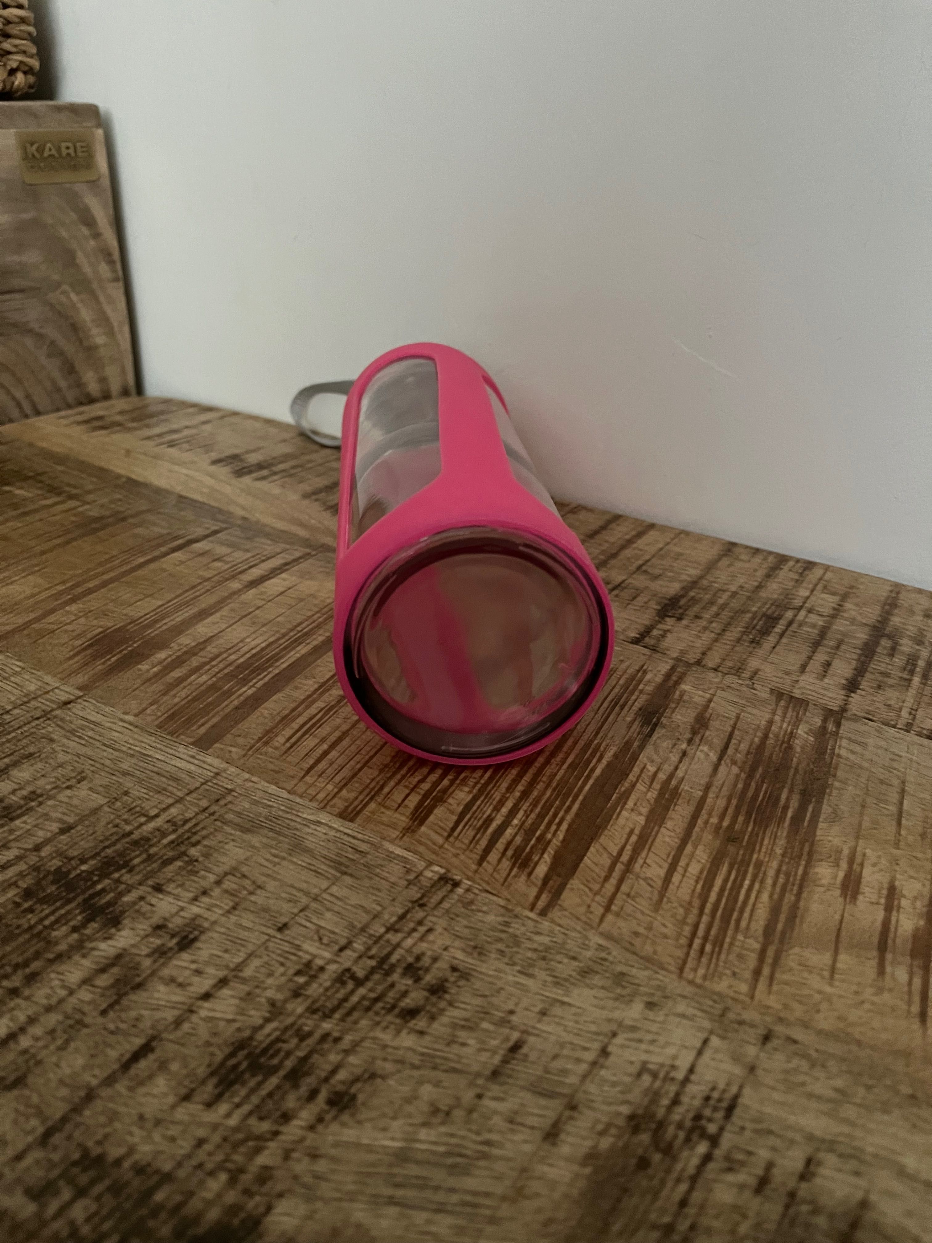 Butelka szklana z ochroną silikonową Różowa