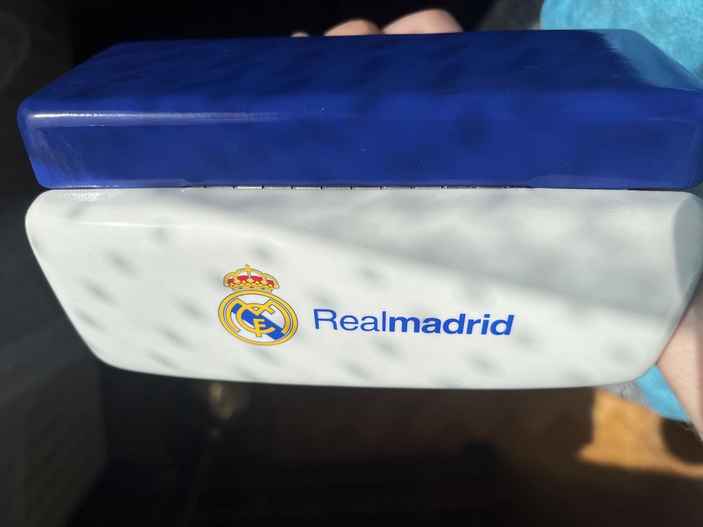 Etui futerał na okulary Real Madrid stan bdb