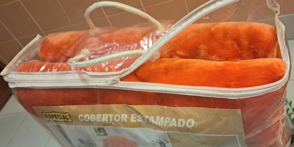 Cobertor de casal novo embalado