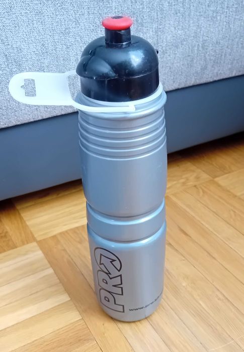 Bidon rowerowy włoskiej firmy ELITE model PRO , poj.850ml /nowy/