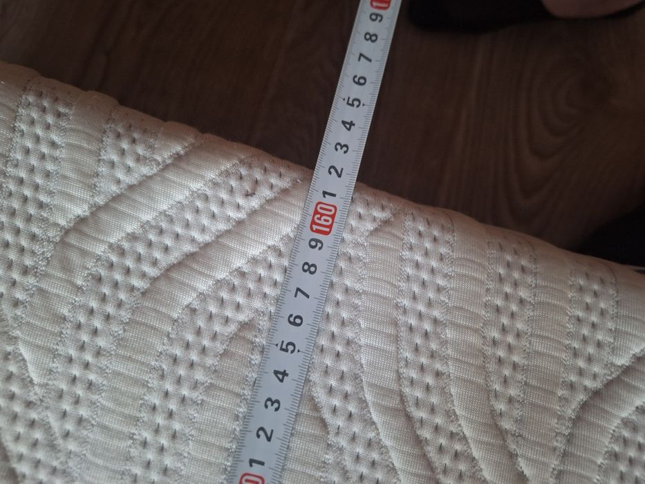 Матрац безпружинний з ефектом пам'яті