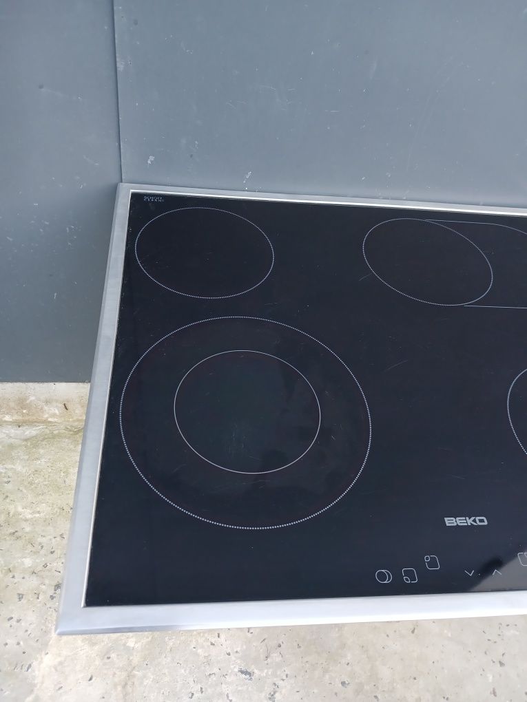 Вбудована електрична поверхня Beko