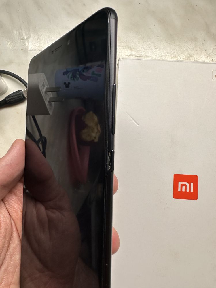 Смартфон Mi Max 2 4/64gb.