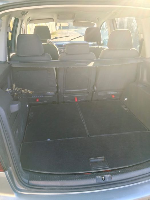 Volkswagen Touran 2.0 TDI Automat • 2007 r.