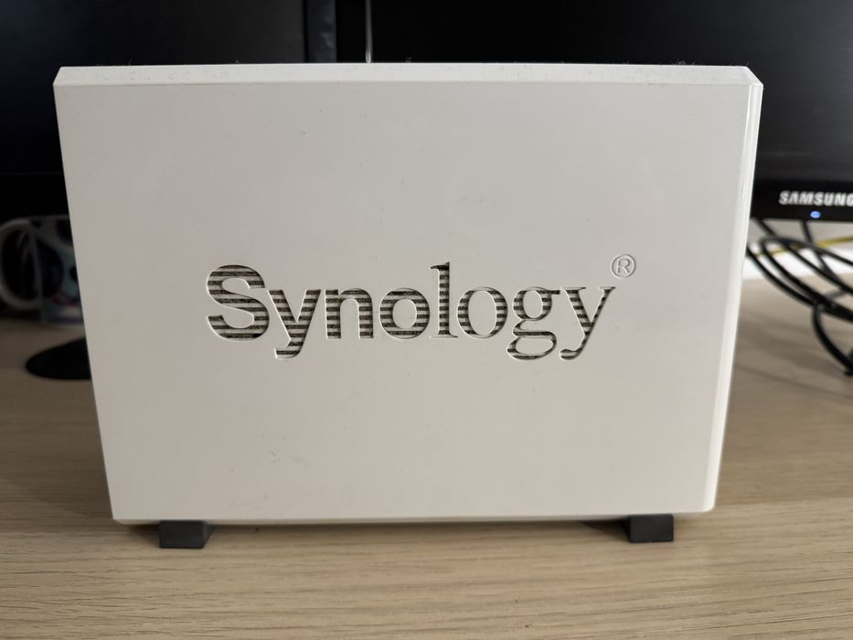 NAS Sinology DS115J - Disco 2Tb