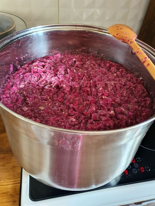 SYROP Z PŁATKÓW RÓŻY 330ml, gesty,intensywny bez konserwantów i barwni