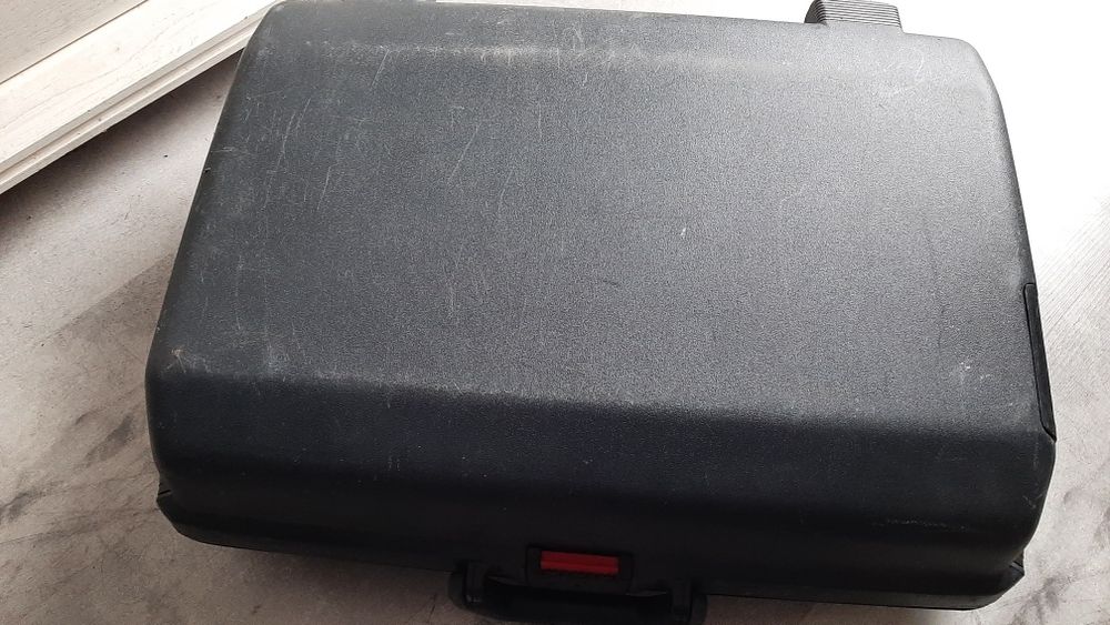 Walizka Samsonite plastikowa