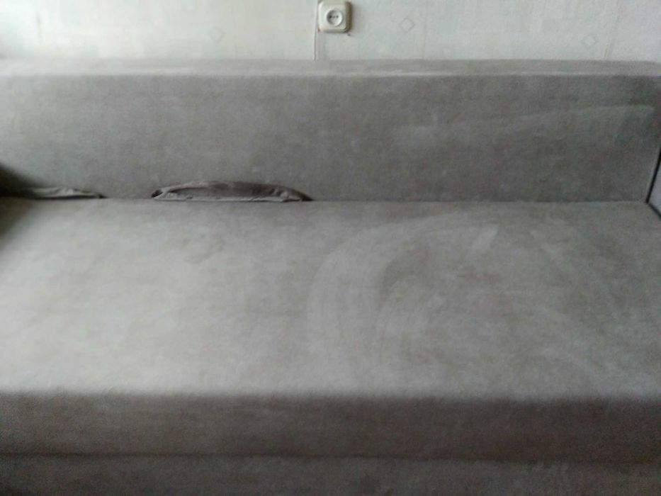 ПРодам новый диван,раскладной,оббивка серый вилюр.