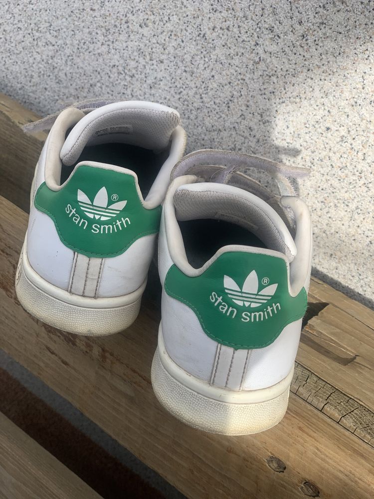 Кросівки adidas