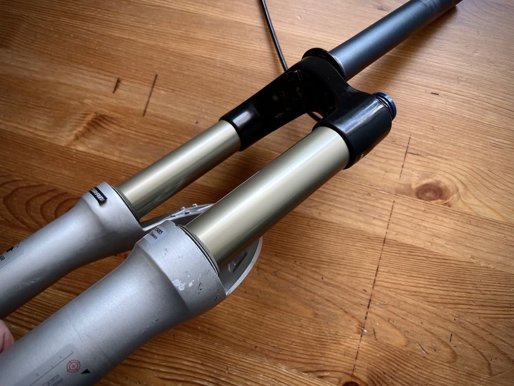 Amortyzator Rock Shox Reba Race 26” Dual Air, BDB stan