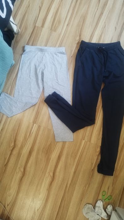 Komplety ubrań damskich