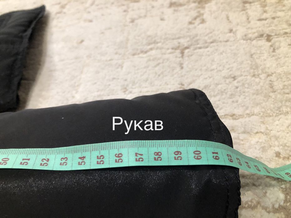 Куртка жіноча розмір М