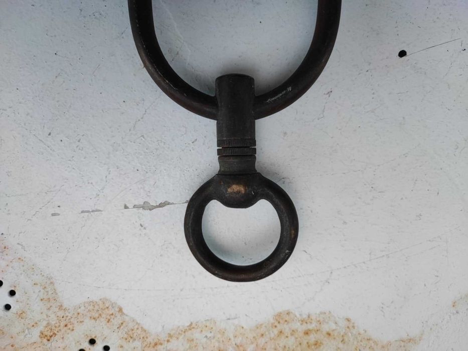 Przedwojenna mosiężna część do żyrandol,podwójny