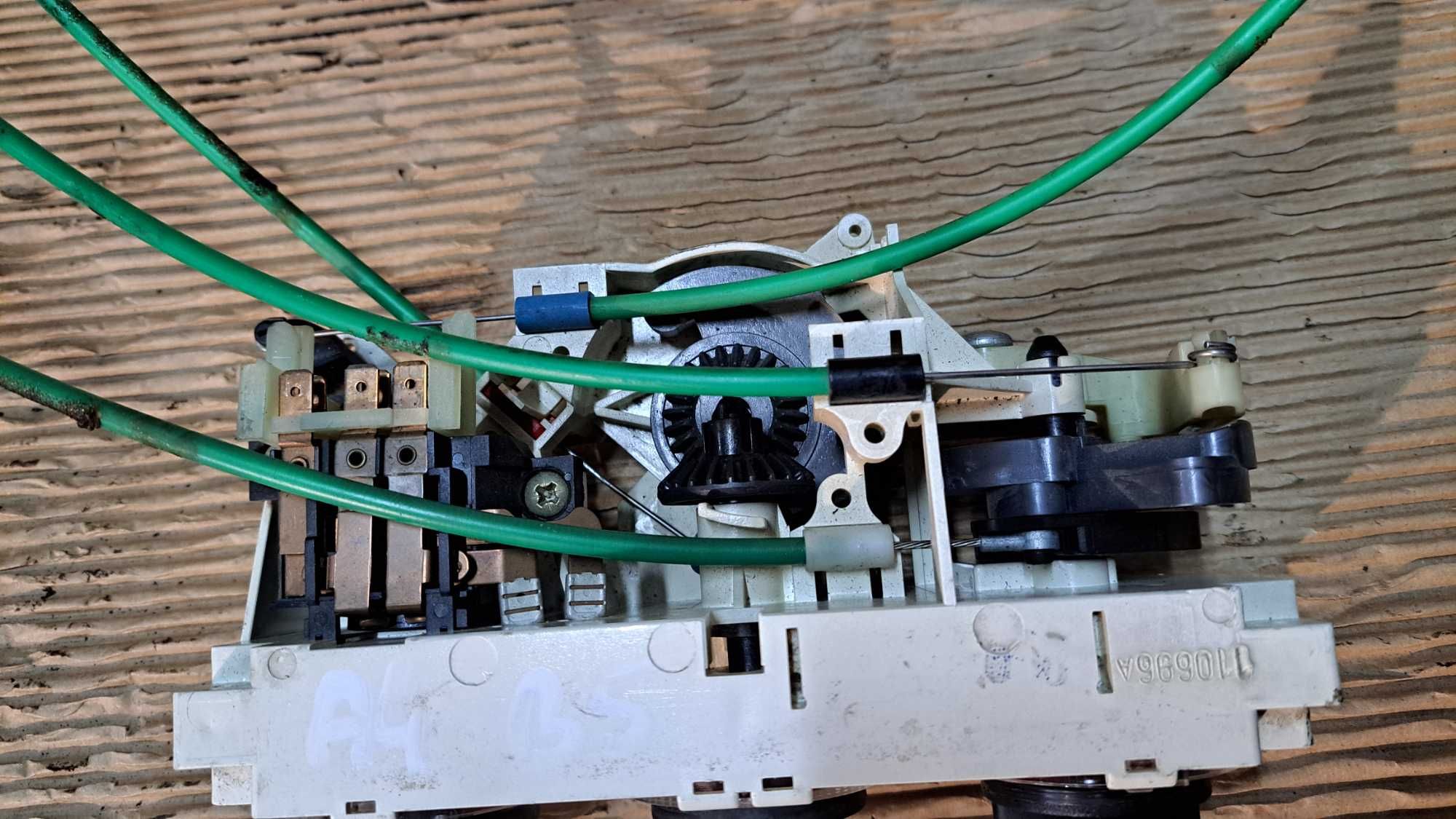 Panel linki nawiewu ogrzewania Audi A4 B5 bez klimatyzacji