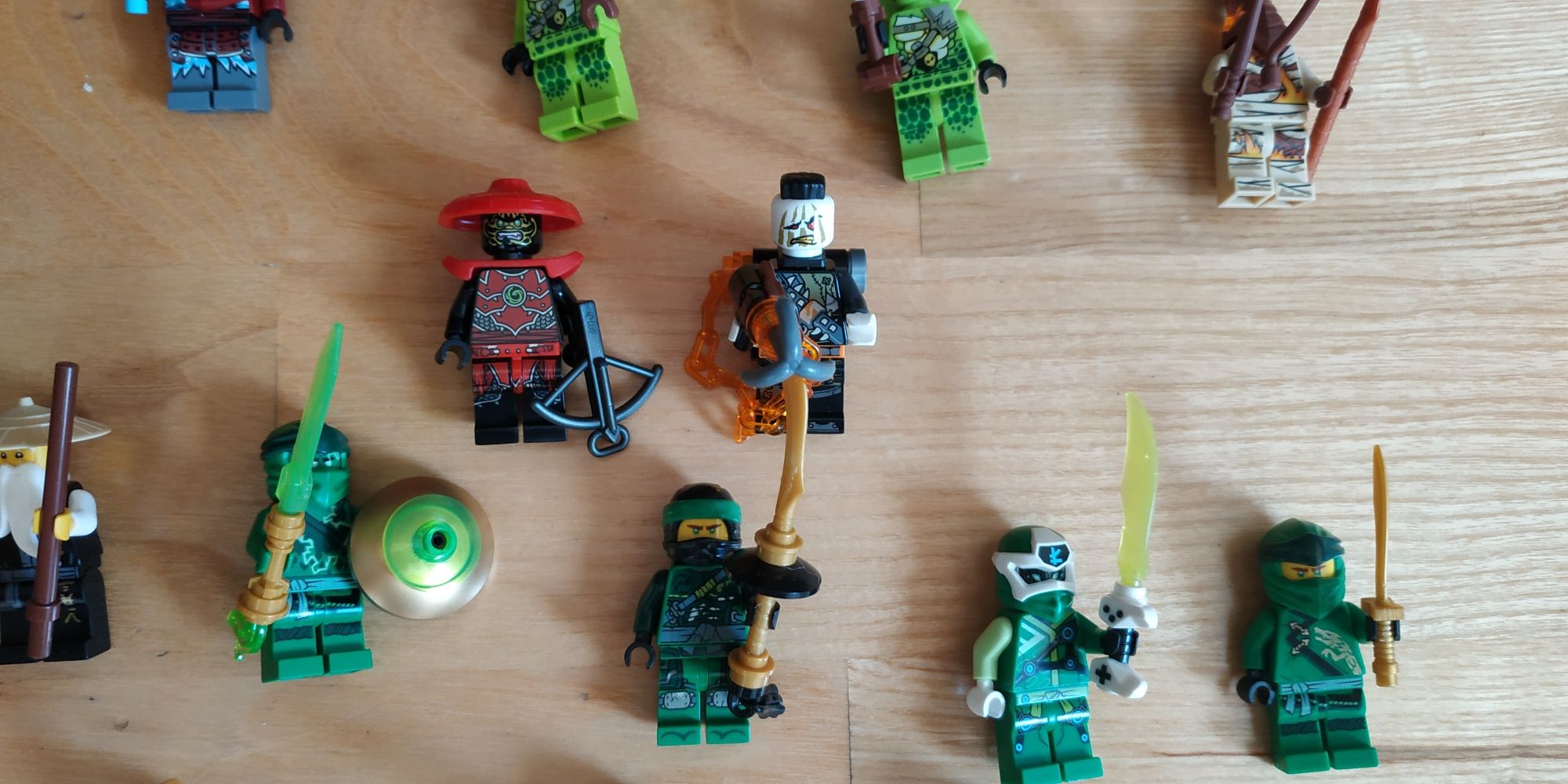 25 ludzików z bronią LEGO Ninjago