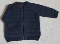 Granatowy sweter niemowlęcy chłopięcy Coccodrillo rozm. 68