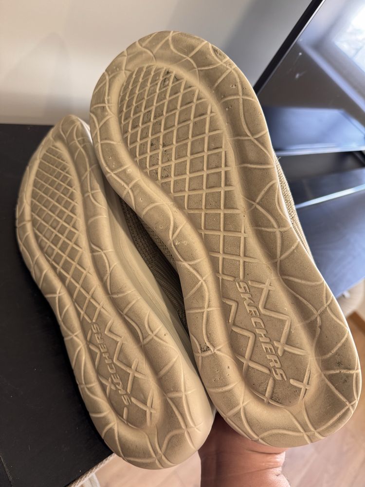 Tenis skechers 48,5 EU com memory foam