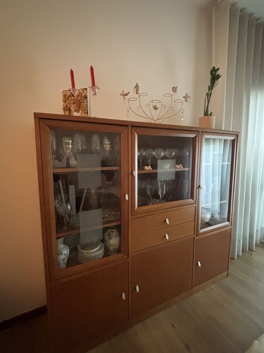Móvel Bar/Louceiro/ Cristaleira para sala de jantar