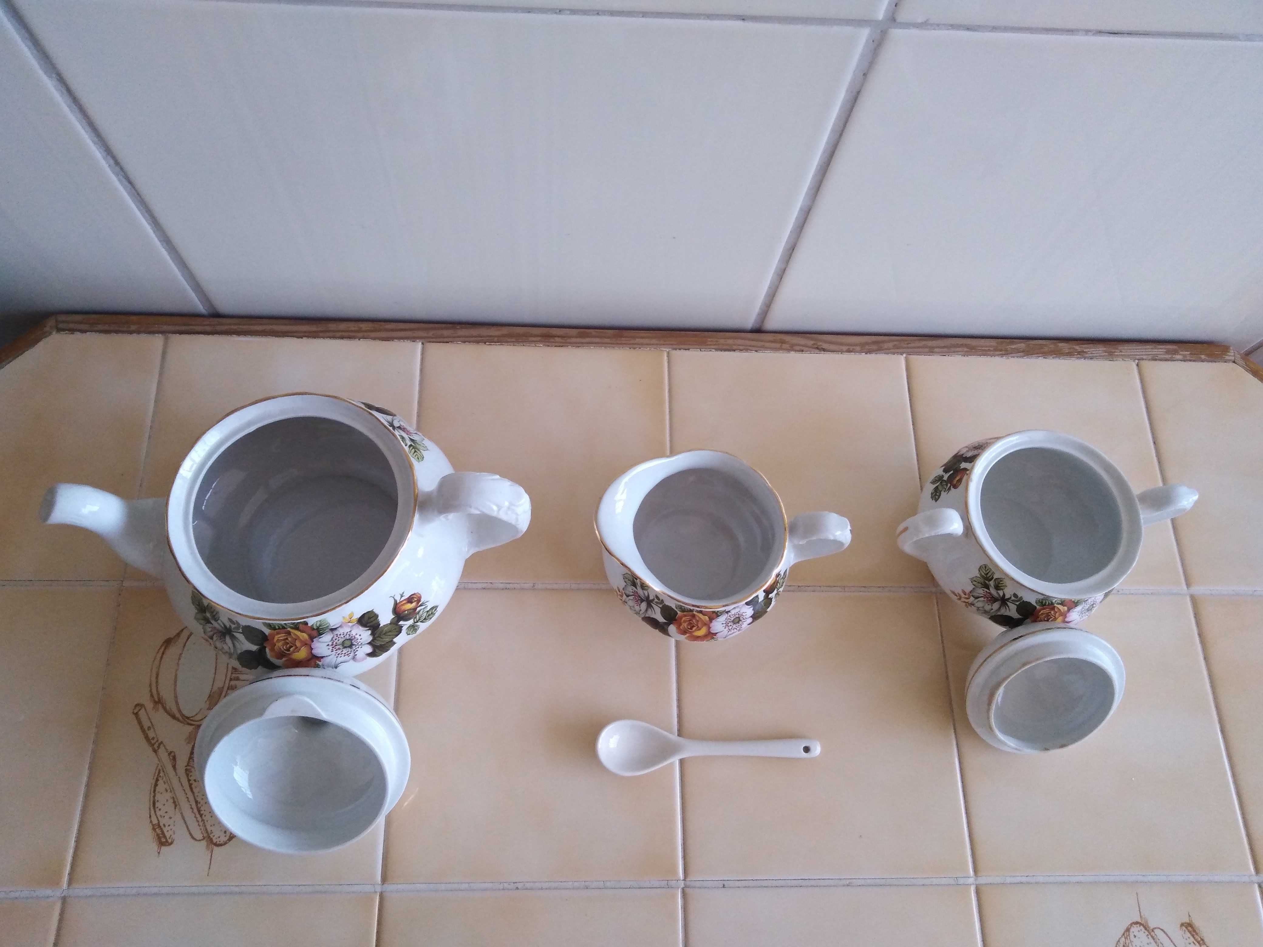 Serviço/Conjunto/Set Completo de Chá Royal Tudor Ware Ironstone Rosina
