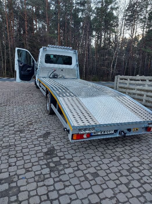 Wynajem busa busów towarowych, wypożyczalnia,transport,przeprowadzki.