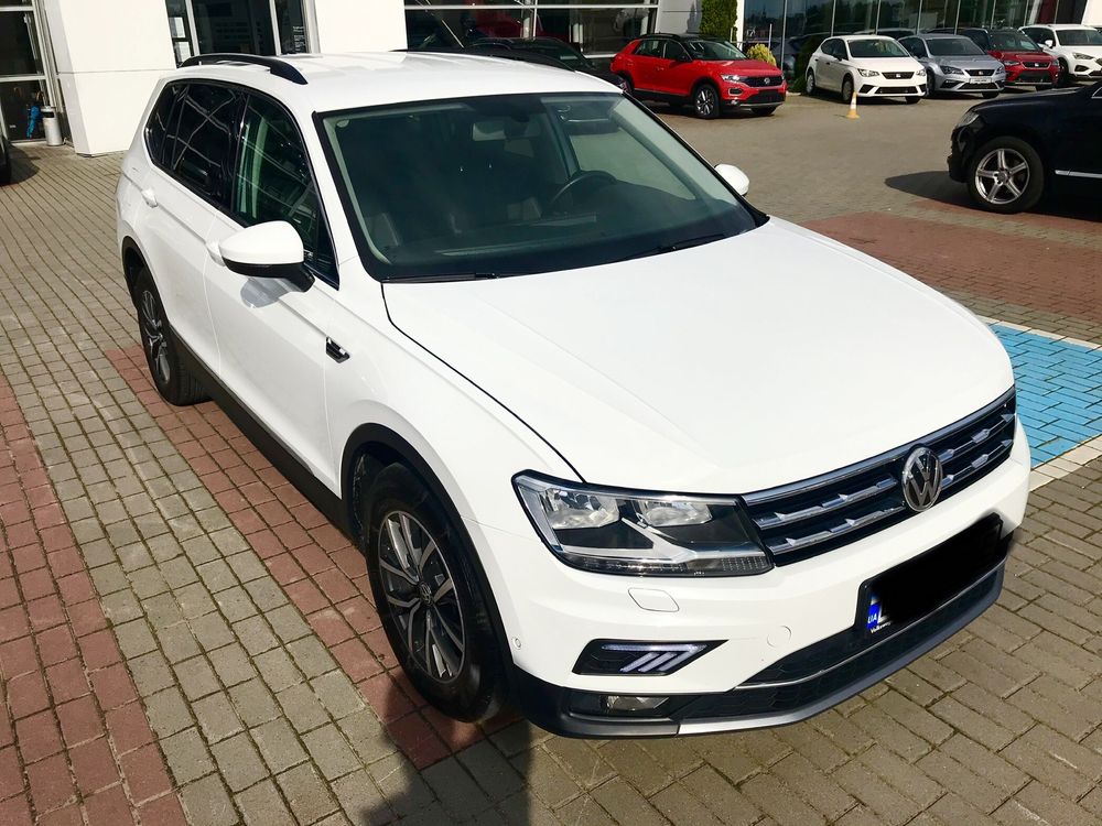 Бампер Volkswagen Tiguan Allspace  2017 2018 2019 2020 2021