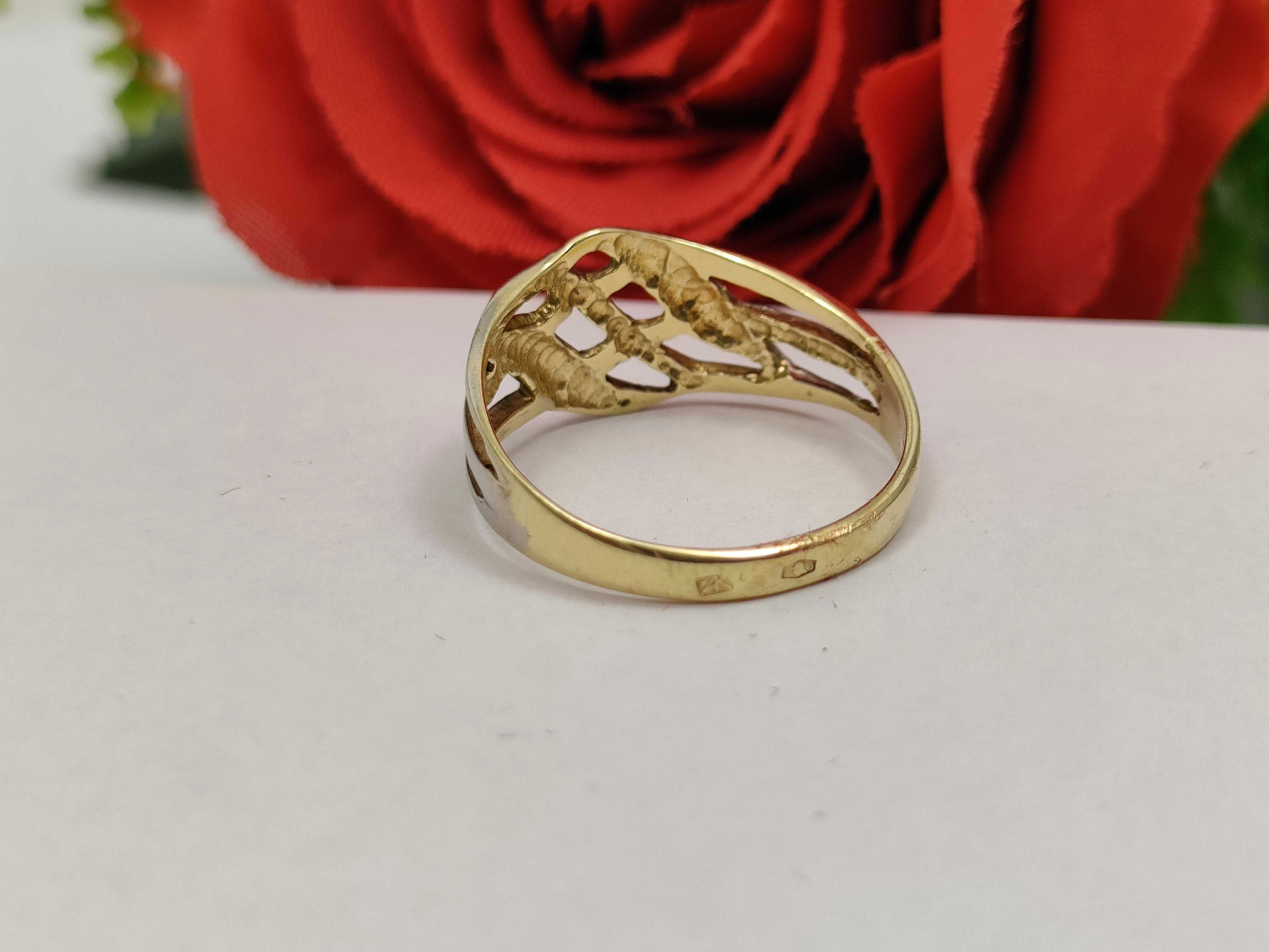 Piękny złoty pierścionek z białym złotem 1,87g 585