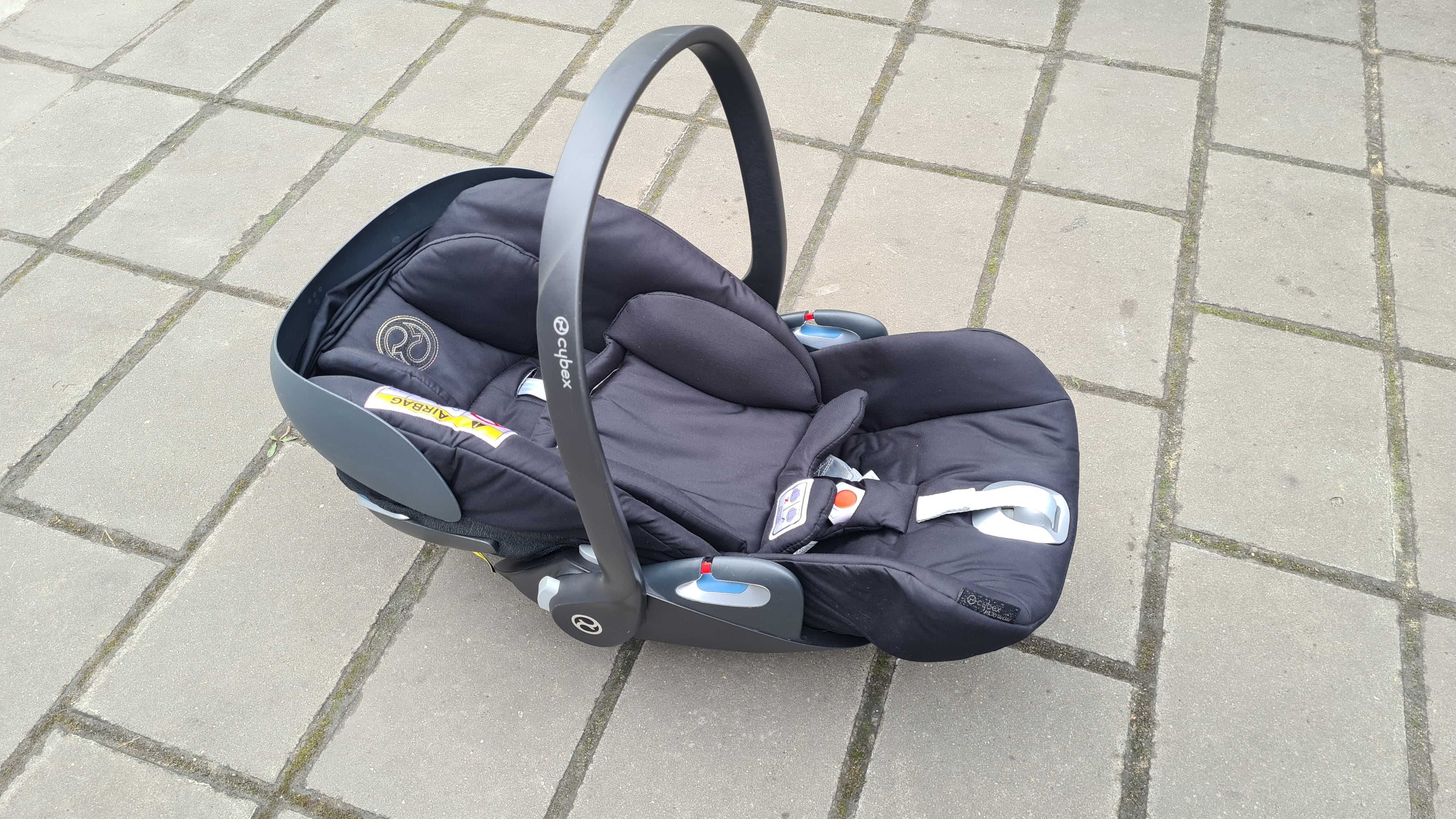 Cybex Cloud Z i-Size - rozkładany fotelik samochodowy ~0-13 kg z bazą