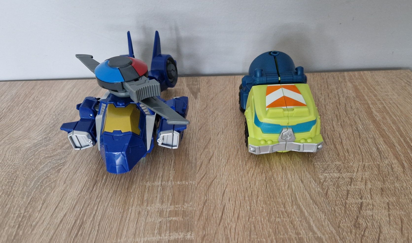 TRASFORMERS Rescue Bots Salvage i TRANSFORMERS Rescue Bots Academy Whi