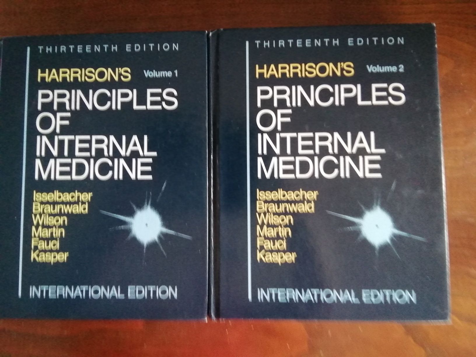 2 Volumes de Medicina, Harrison's, Principles Of Internal Medicine.