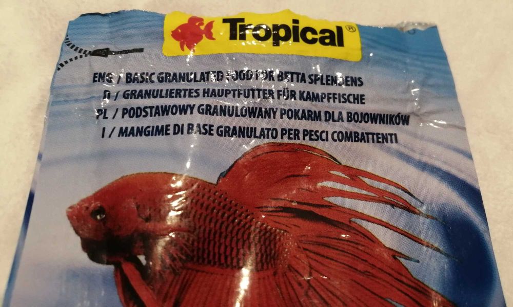 Betta granulat Tropical, Granulowany pokarm dla bojowników (otwarty)