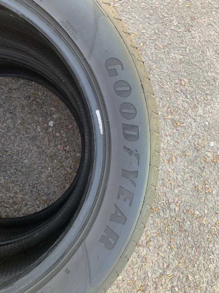 Шина Goodyear 235/55R19 101Y Eagle F1 літо 2020 року