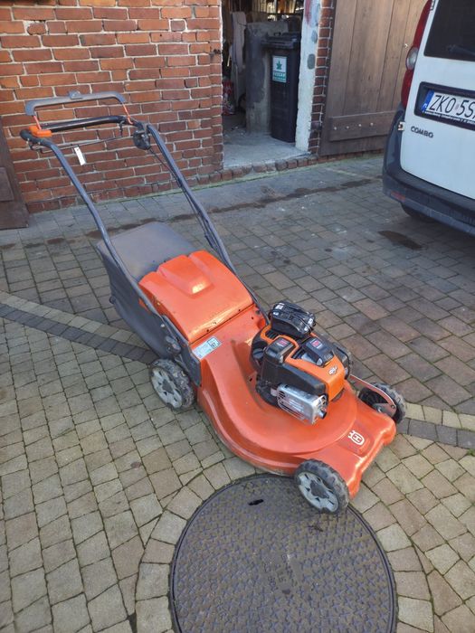 Kosiaraka spalinowa husqvarna