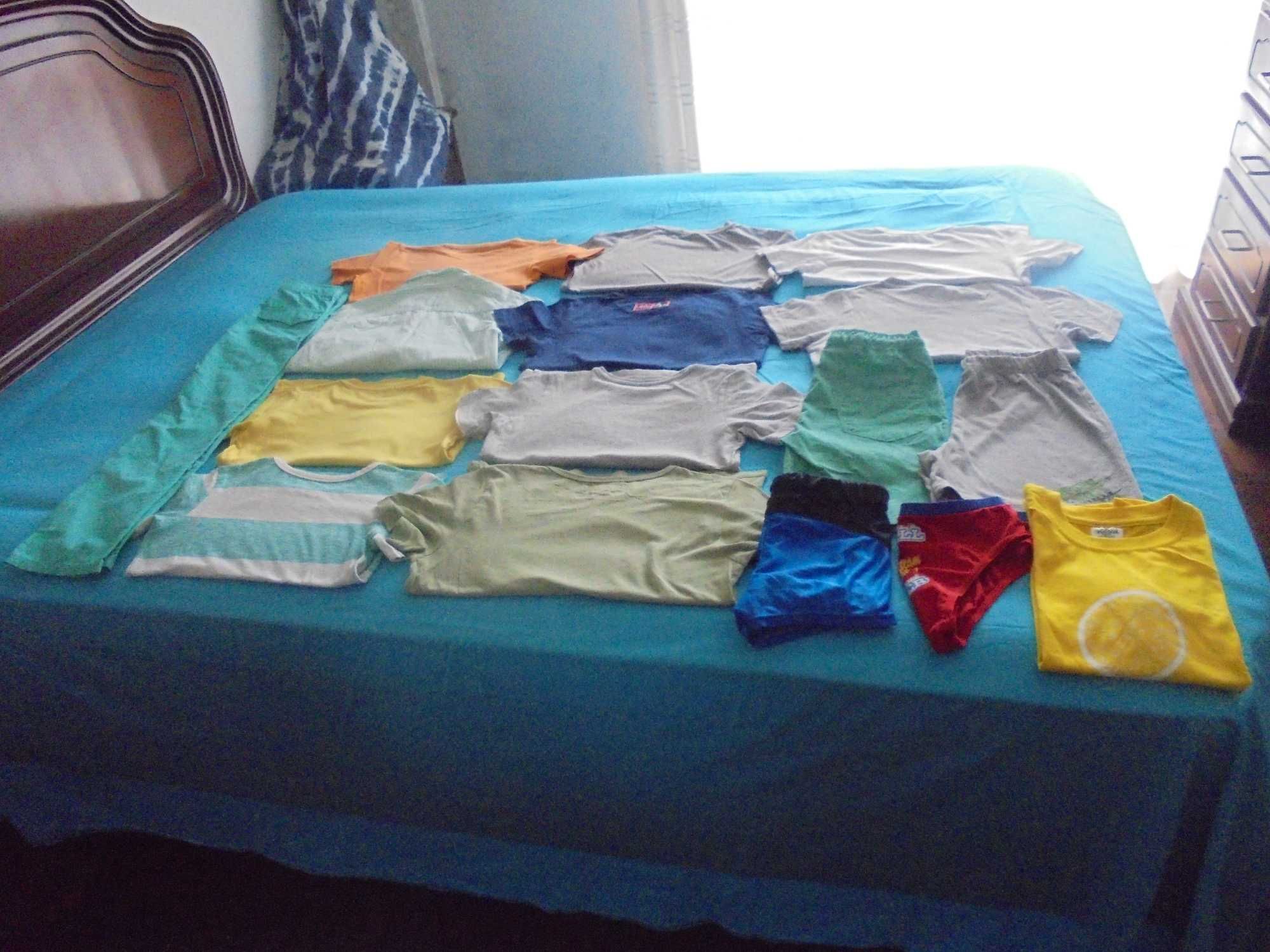 lote de roupa de menino a camisola amarela