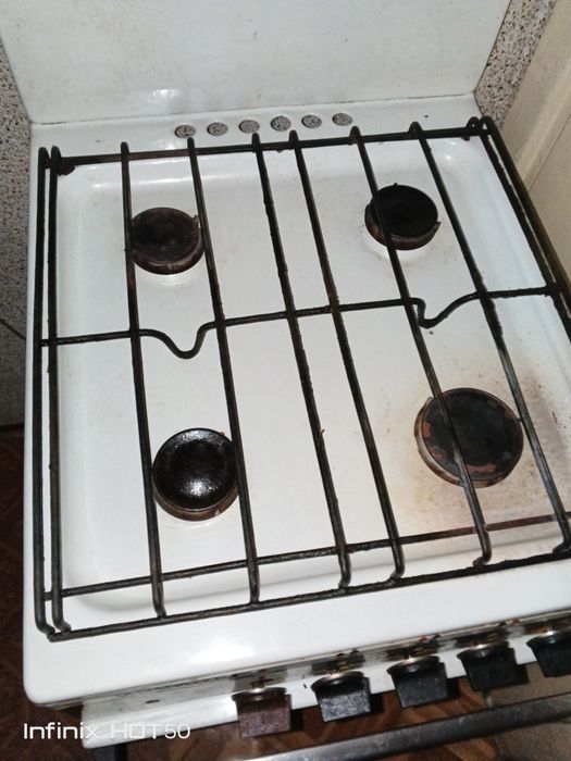 Продам газову плиту