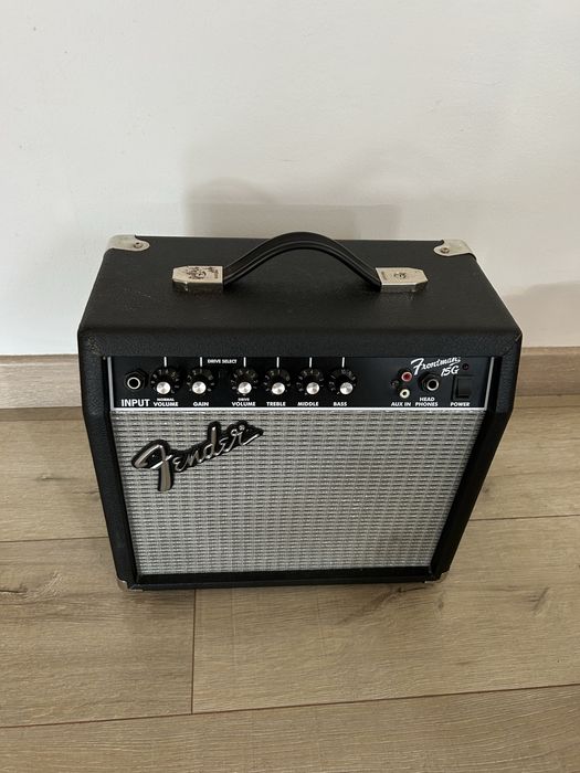 Amplificador Fender Frontman 15G