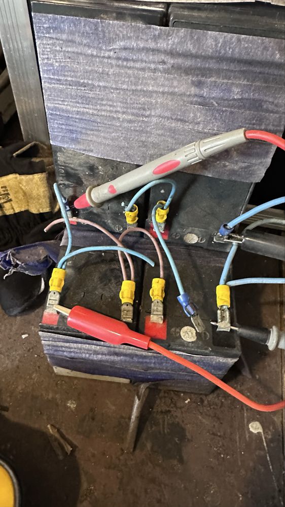 Sprzedam  Victron Phoenix charger 24V 16A