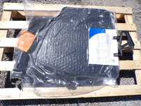DYWANIKI GUMOWE VOLKSWAGEN CRAFTER 06-16 KOMPLET 2SZT 2E106150282V ORYGINAŁ