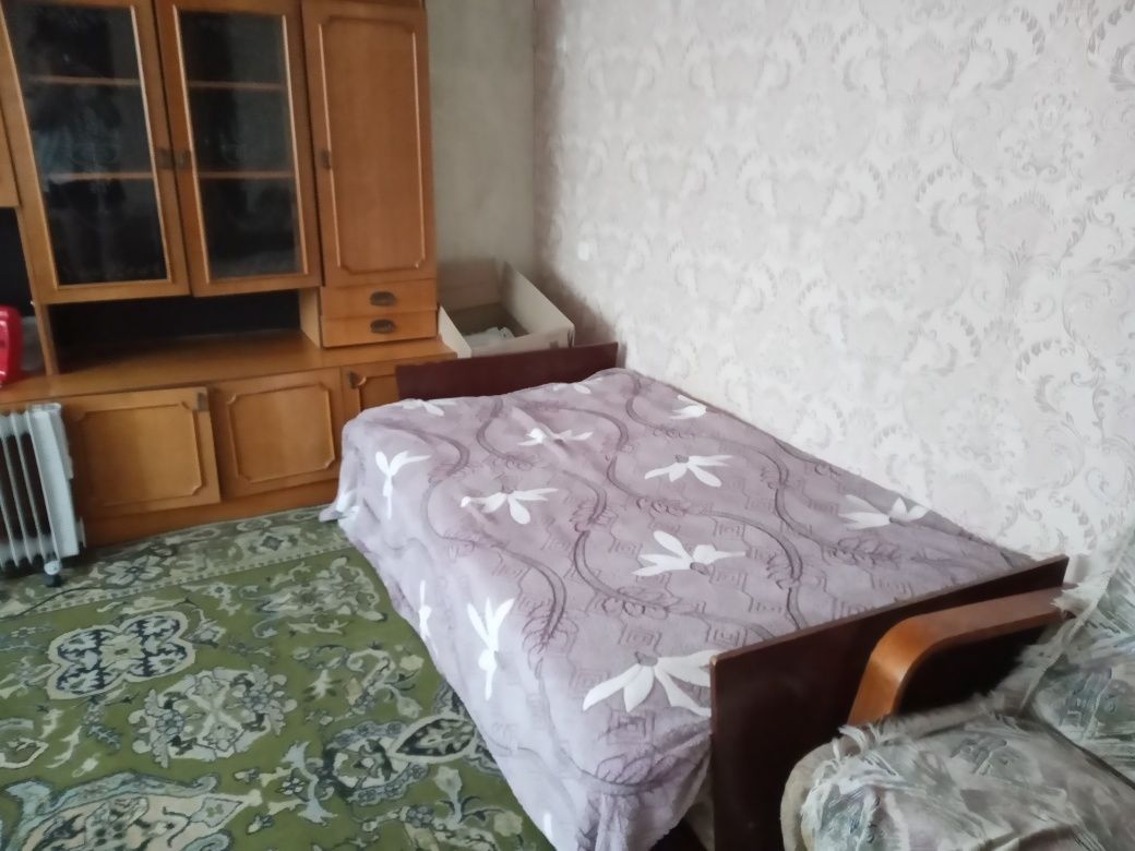 Здам кімнату в квартирі без господаря для дівчинки в р-ні Соборної.