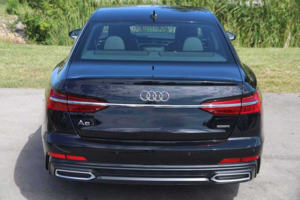 Audi A6 quattro Premium Plus      2022